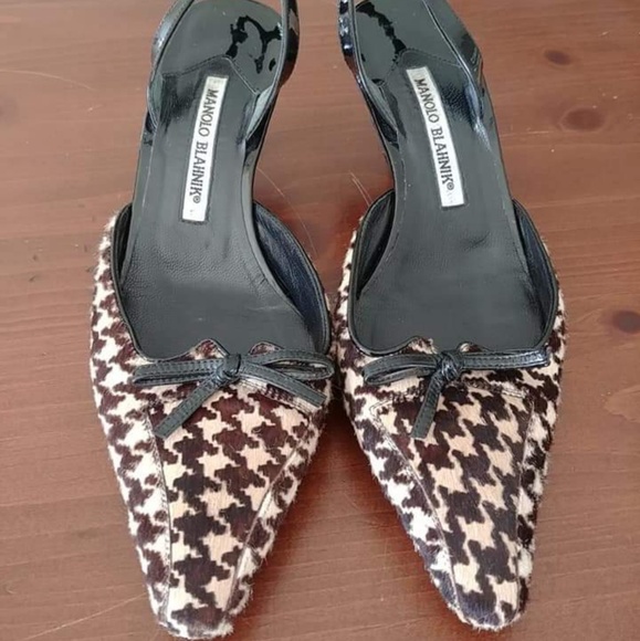 Manolo Blahnik Carolyne Slingbacks - Picture 1 of 2